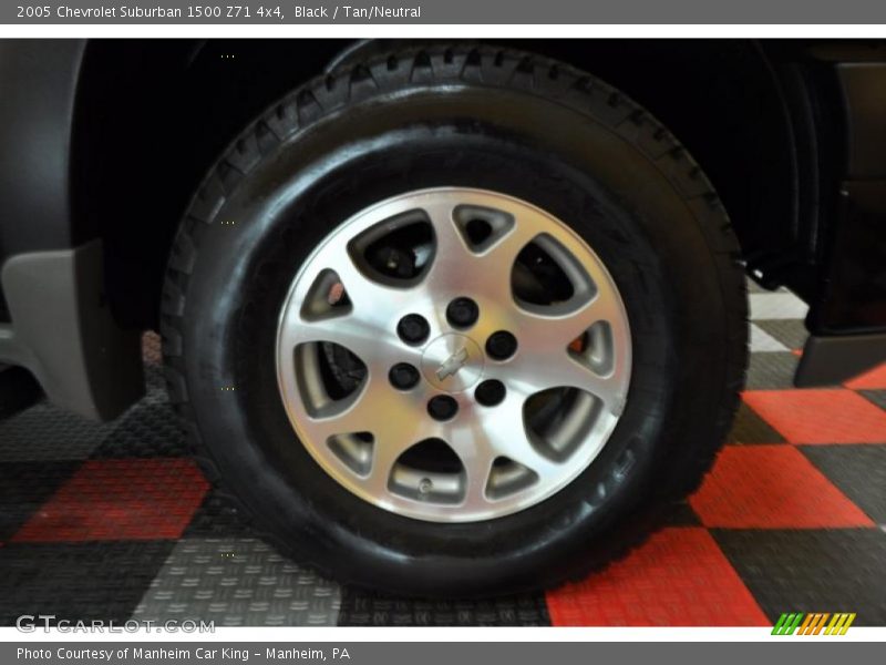 Black / Tan/Neutral 2005 Chevrolet Suburban 1500 Z71 4x4