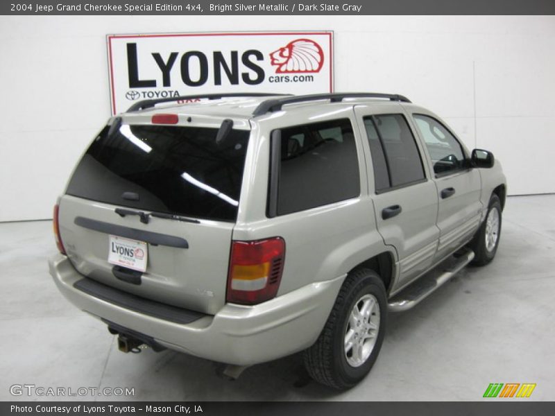 Bright Silver Metallic / Dark Slate Gray 2004 Jeep Grand Cherokee Special Edition 4x4