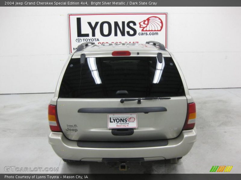 Bright Silver Metallic / Dark Slate Gray 2004 Jeep Grand Cherokee Special Edition 4x4