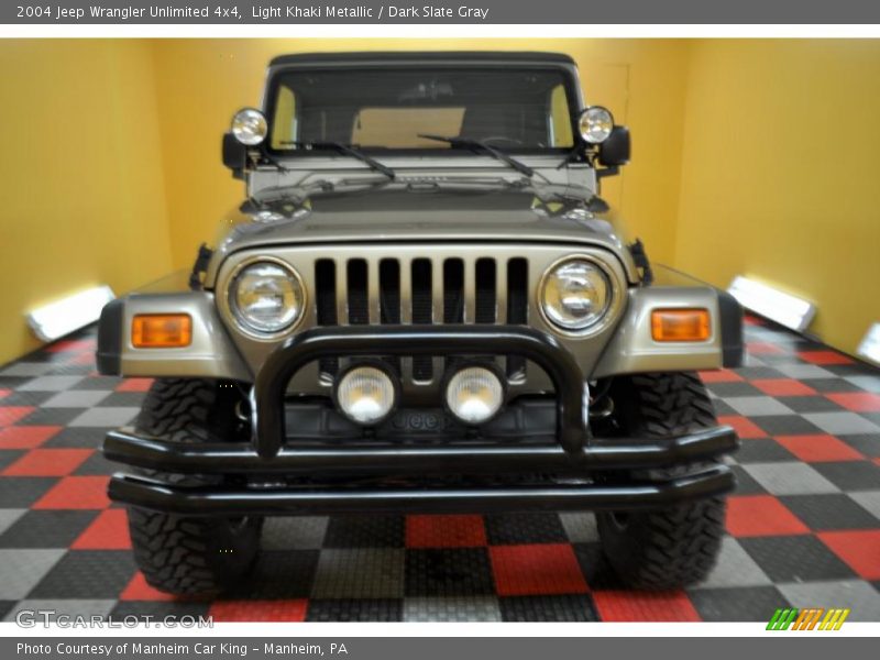 Light Khaki Metallic / Dark Slate Gray 2004 Jeep Wrangler Unlimited 4x4