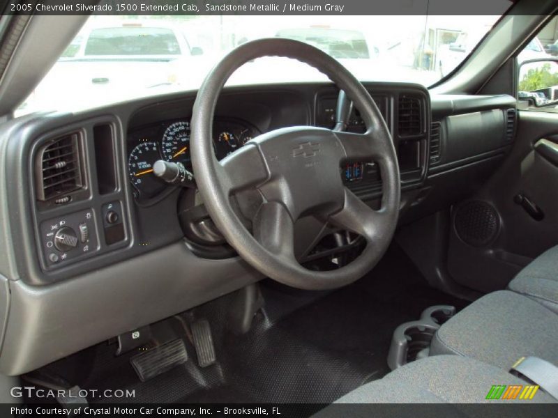 Sandstone Metallic / Medium Gray 2005 Chevrolet Silverado 1500 Extended Cab