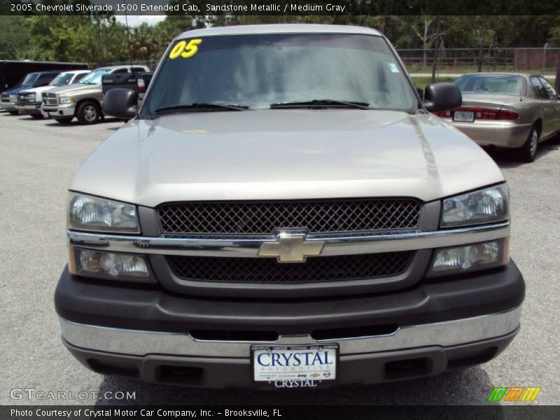 Sandstone Metallic / Medium Gray 2005 Chevrolet Silverado 1500 Extended Cab