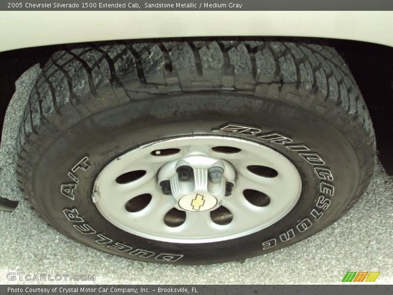 Sandstone Metallic / Medium Gray 2005 Chevrolet Silverado 1500 Extended Cab