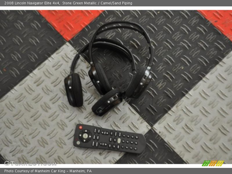 Stone Green Metallic / Camel/Sand Piping 2008 Lincoln Navigator Elite 4x4