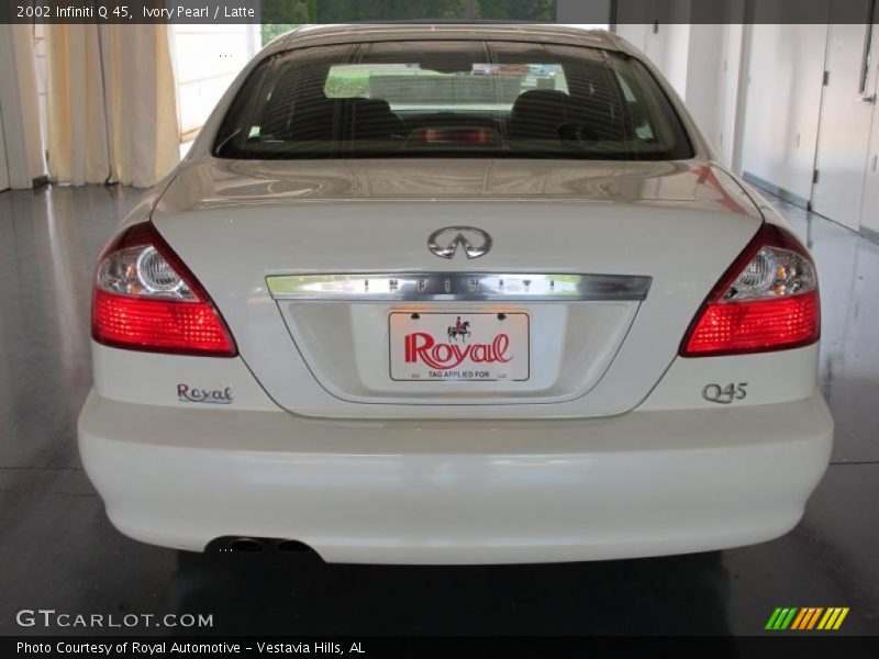 Ivory Pearl / Latte 2002 Infiniti Q 45