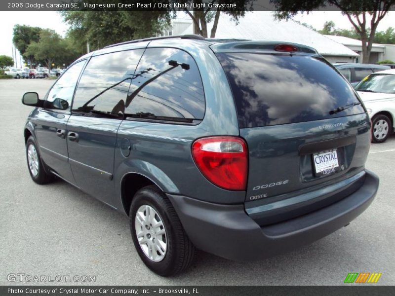 Magnesium Green Pearl / Dark Khaki/Light Graystone 2006 Dodge Caravan SE