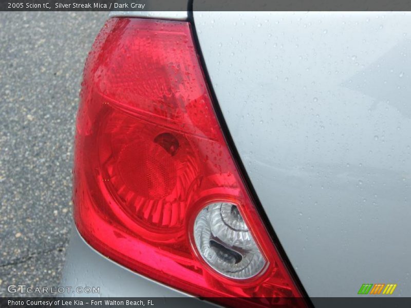 Silver Streak Mica / Dark Gray 2005 Scion tC