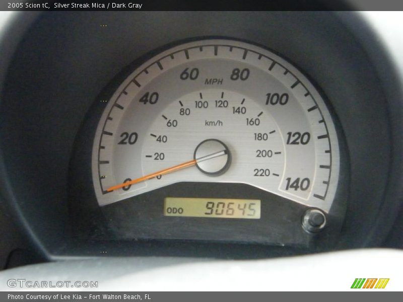 Silver Streak Mica / Dark Gray 2005 Scion tC