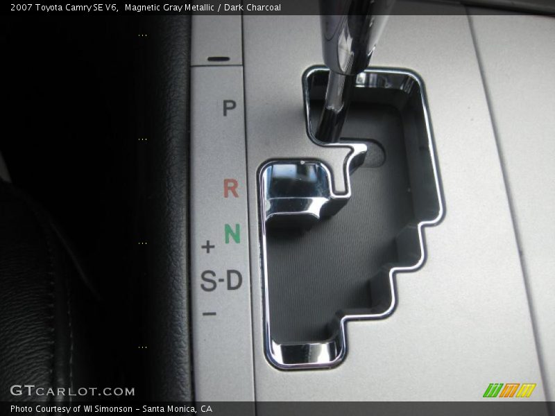 Magnetic Gray Metallic / Dark Charcoal 2007 Toyota Camry SE V6