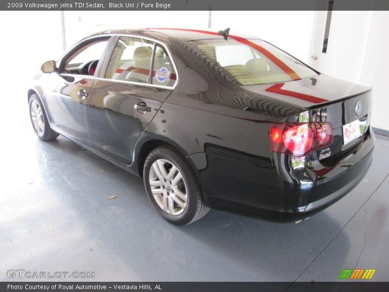Black Uni / Pure Beige 2009 Volkswagen Jetta TDI Sedan