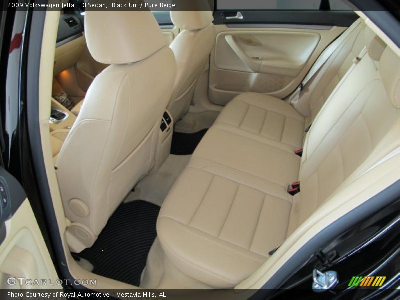 Black Uni / Pure Beige 2009 Volkswagen Jetta TDI Sedan