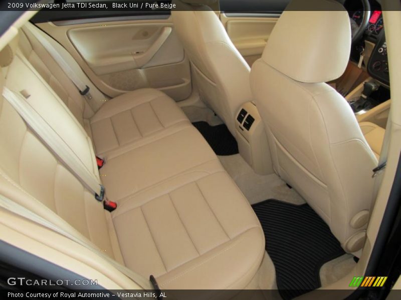 Black Uni / Pure Beige 2009 Volkswagen Jetta TDI Sedan