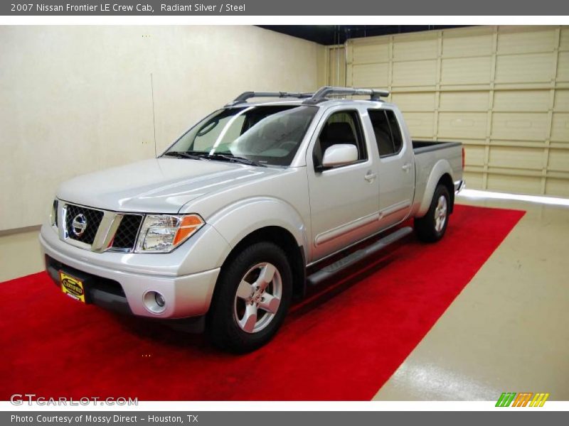 Radiant Silver / Steel 2007 Nissan Frontier LE Crew Cab