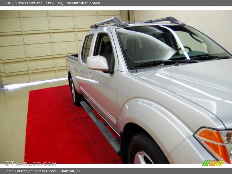 Radiant Silver / Steel 2007 Nissan Frontier LE Crew Cab