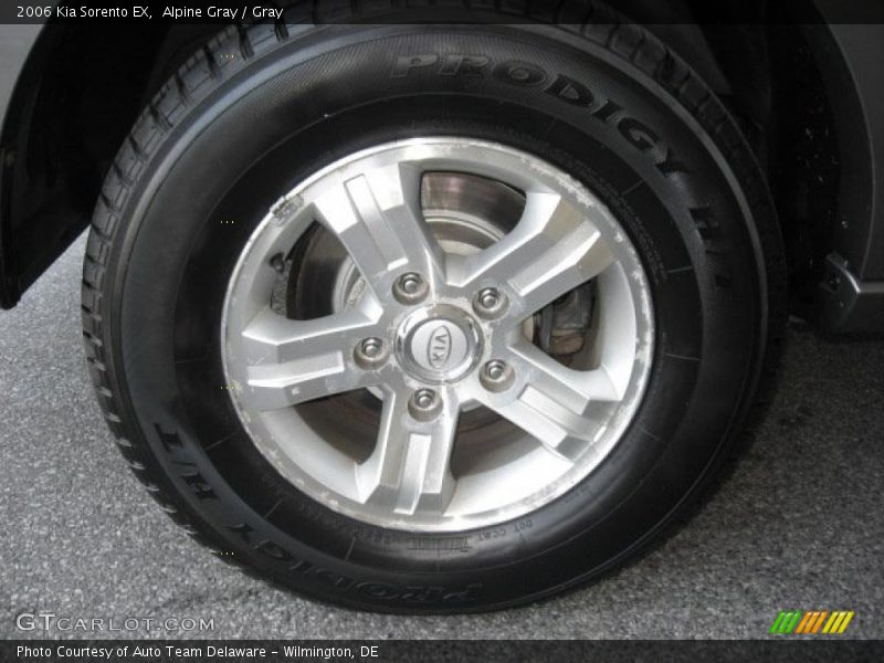 Alpine Gray / Gray 2006 Kia Sorento EX