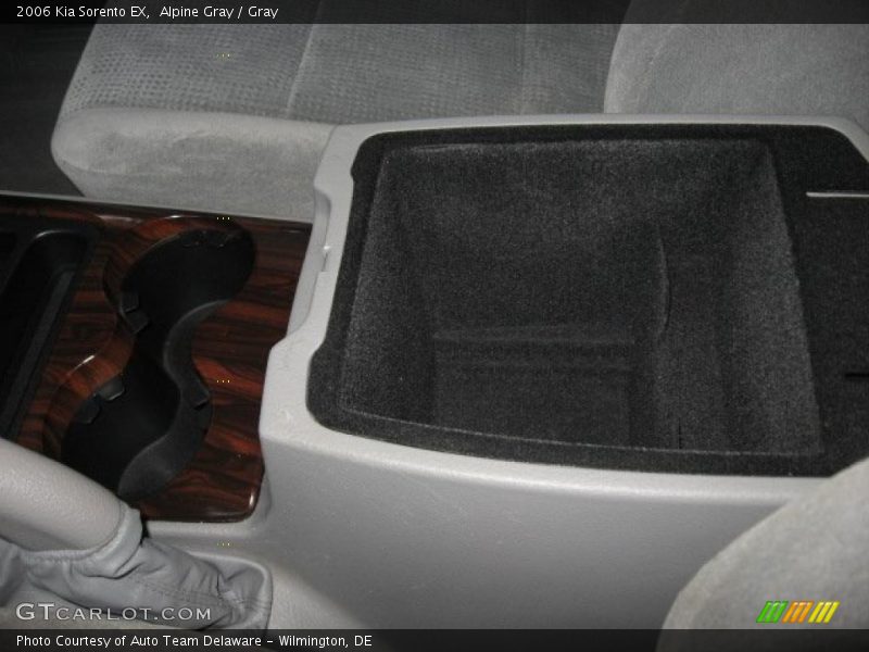 Alpine Gray / Gray 2006 Kia Sorento EX