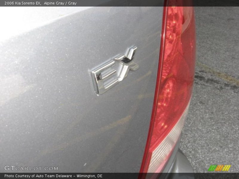 Alpine Gray / Gray 2006 Kia Sorento EX