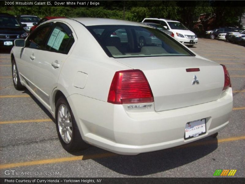 Dover White Pearl / Beige 2006 Mitsubishi Galant ES