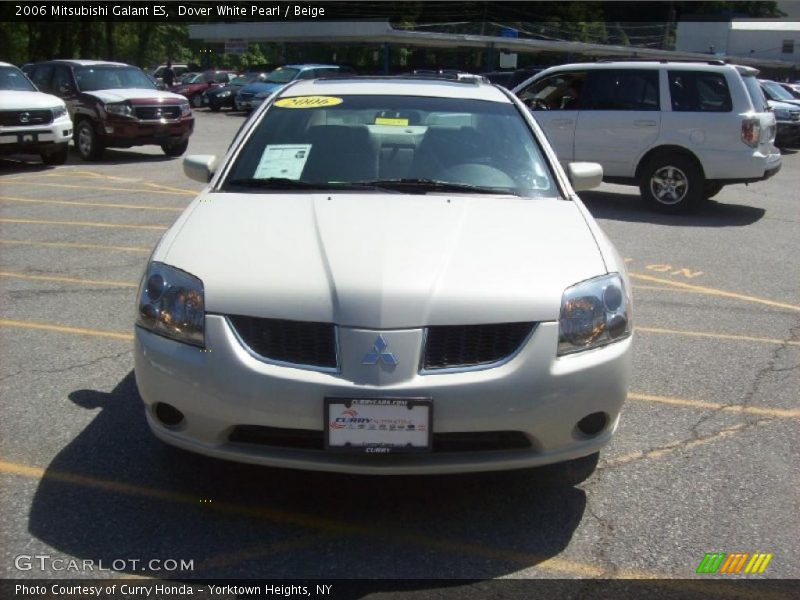 Dover White Pearl / Beige 2006 Mitsubishi Galant ES