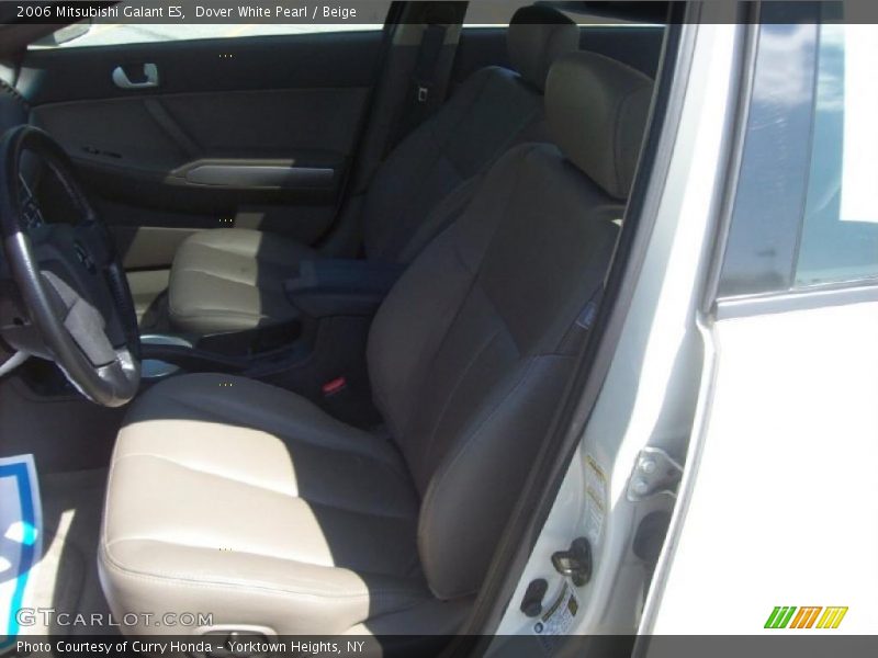Dover White Pearl / Beige 2006 Mitsubishi Galant ES