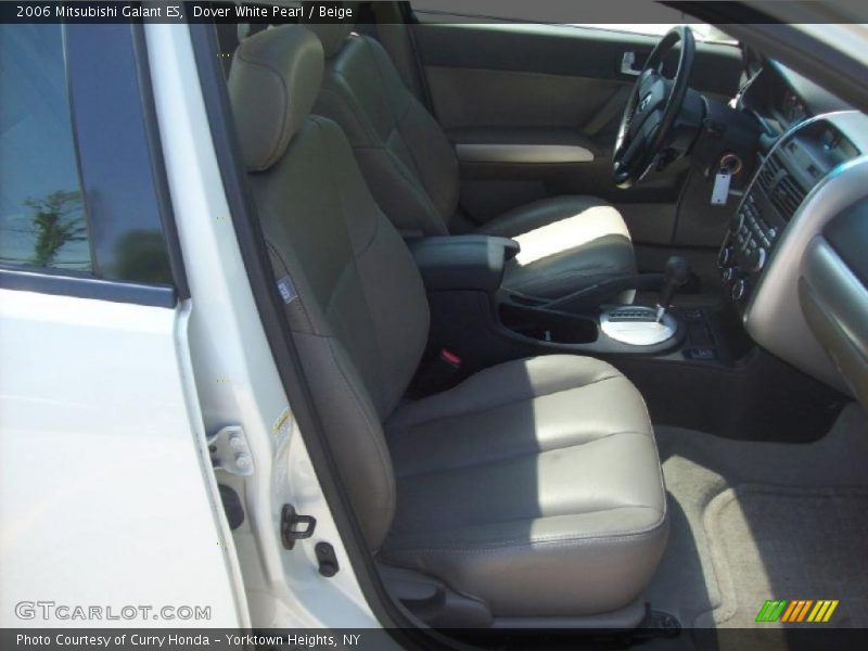 Dover White Pearl / Beige 2006 Mitsubishi Galant ES