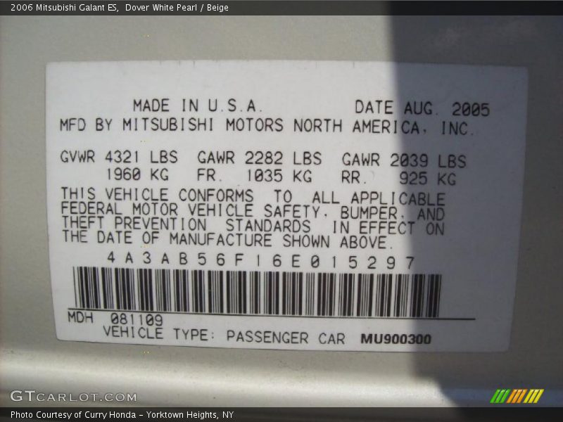 Dover White Pearl / Beige 2006 Mitsubishi Galant ES