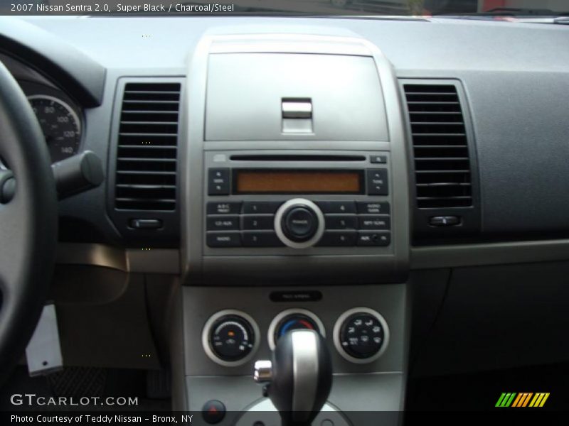 Super Black / Charcoal/Steel 2007 Nissan Sentra 2.0