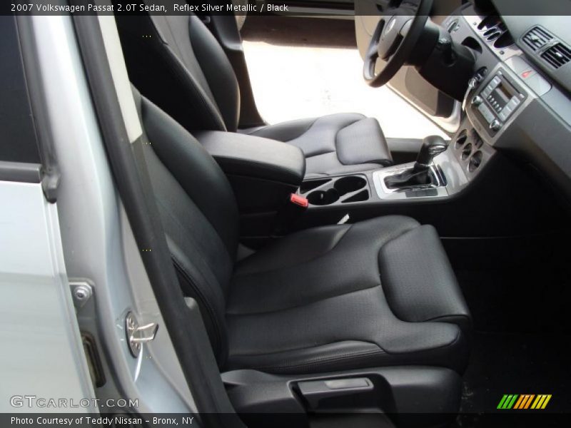Reflex Silver Metallic / Black 2007 Volkswagen Passat 2.0T Sedan