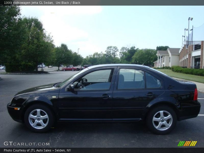 Uni Black / Black 1999 Volkswagen Jetta GL Sedan