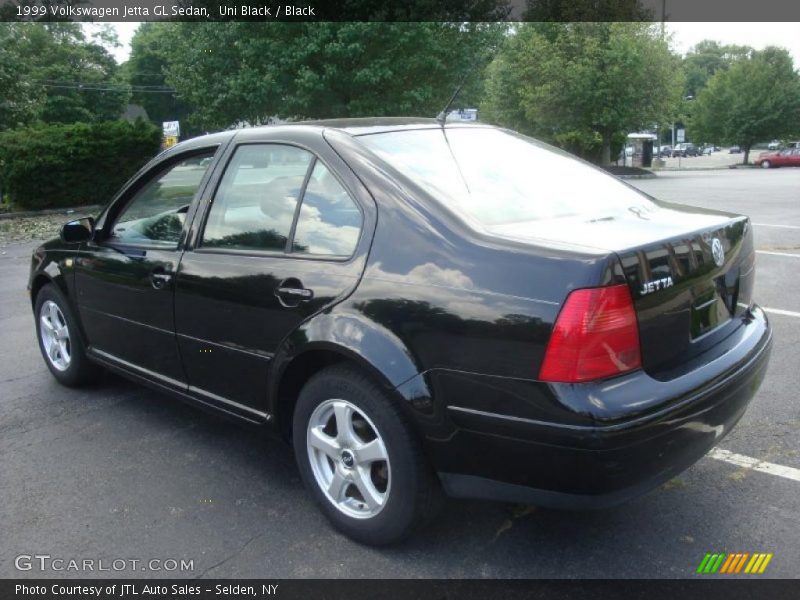 Uni Black / Black 1999 Volkswagen Jetta GL Sedan