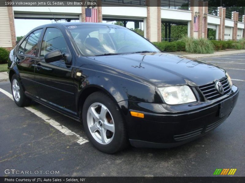 Uni Black / Black 1999 Volkswagen Jetta GL Sedan