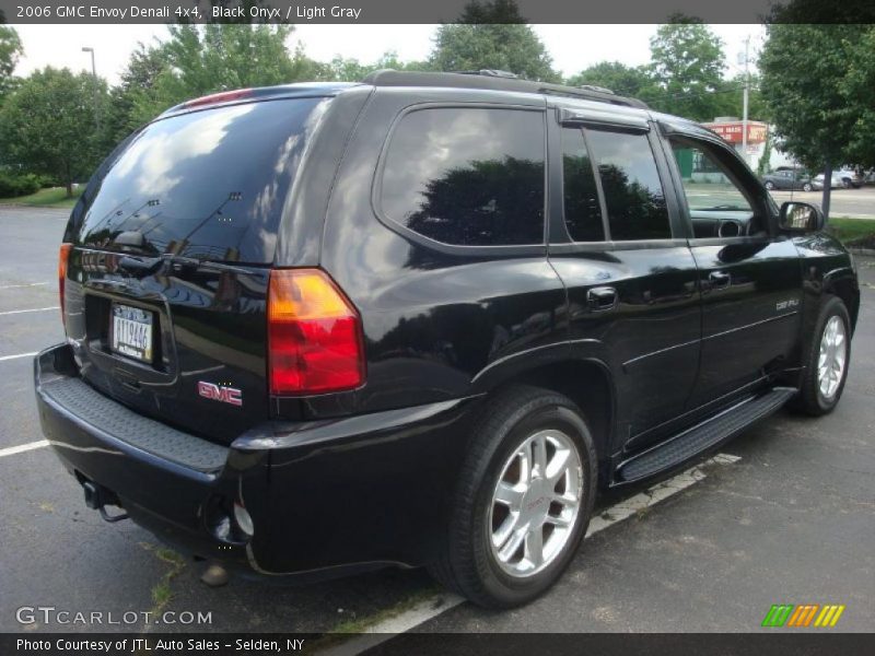 Black Onyx / Light Gray 2006 GMC Envoy Denali 4x4