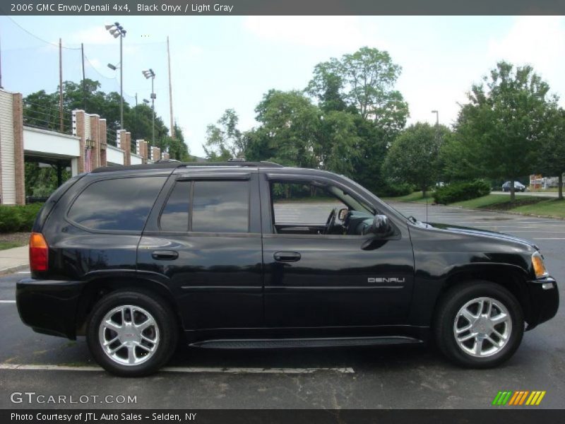 Black Onyx / Light Gray 2006 GMC Envoy Denali 4x4