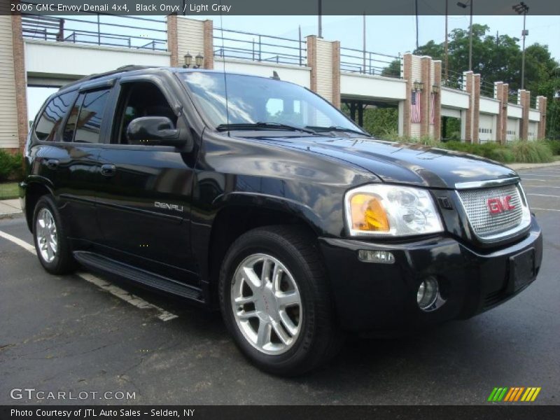 Black Onyx / Light Gray 2006 GMC Envoy Denali 4x4