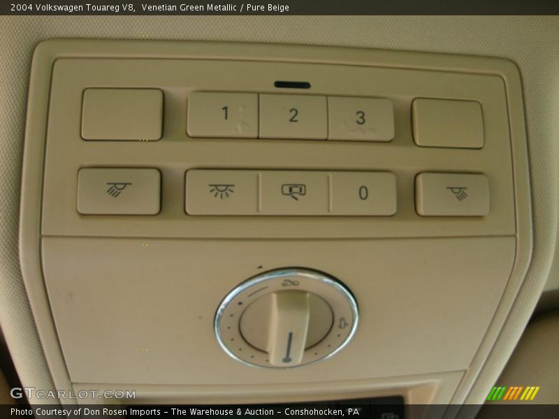 Venetian Green Metallic / Pure Beige 2004 Volkswagen Touareg V8