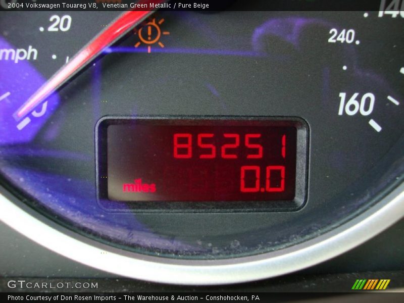 Venetian Green Metallic / Pure Beige 2004 Volkswagen Touareg V8