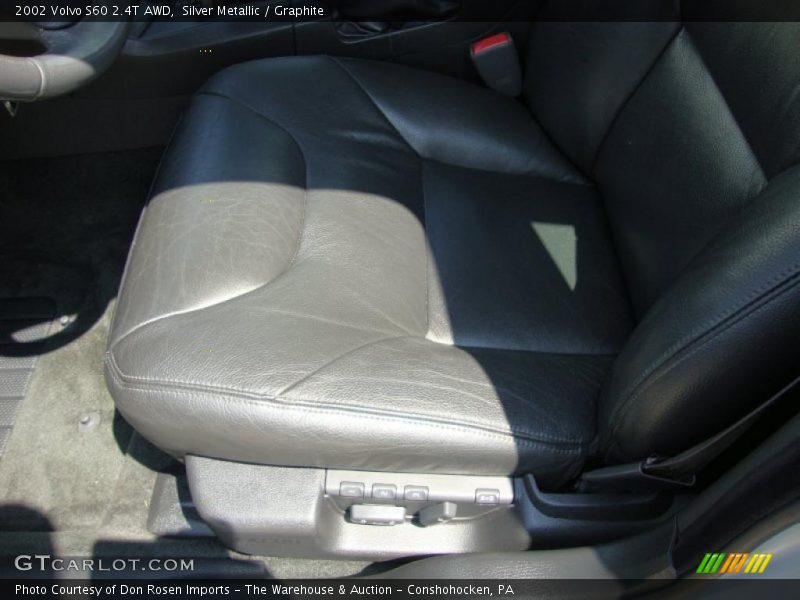 Silver Metallic / Graphite 2002 Volvo S60 2.4T AWD