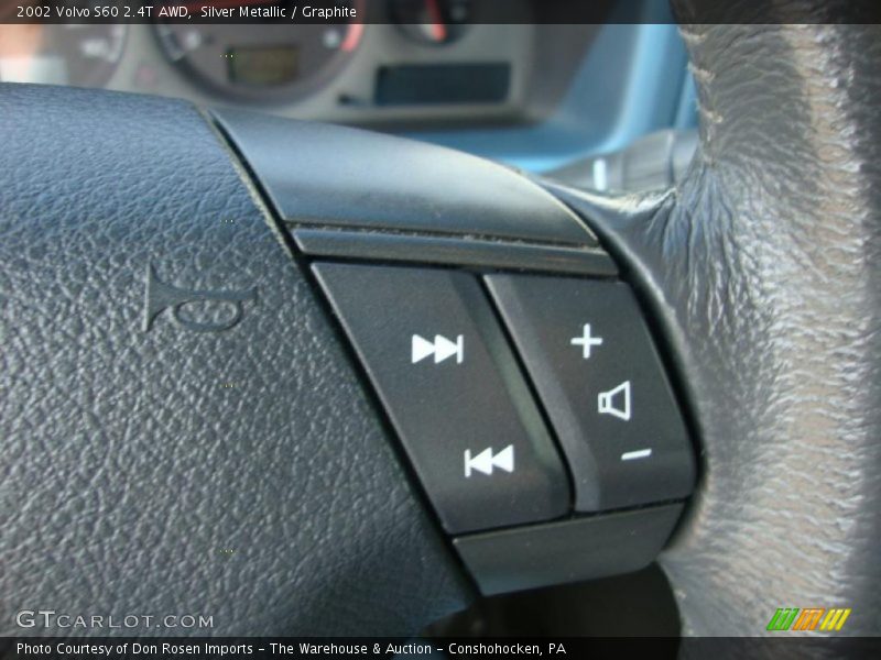 Silver Metallic / Graphite 2002 Volvo S60 2.4T AWD