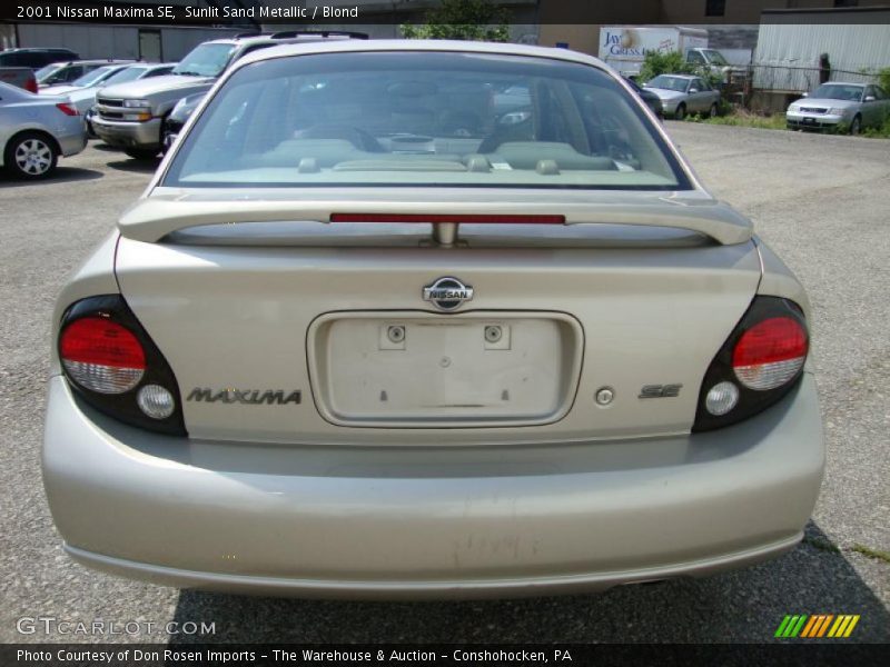 Sunlit Sand Metallic / Blond 2001 Nissan Maxima SE