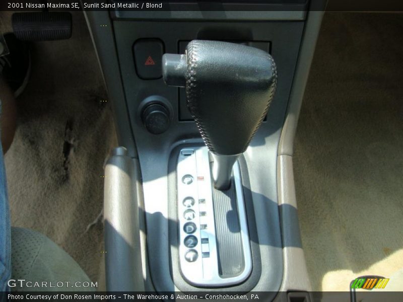 Sunlit Sand Metallic / Blond 2001 Nissan Maxima SE
