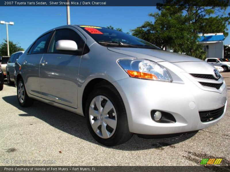 Silver Streak Mica / Dark Charcoal 2007 Toyota Yaris Sedan