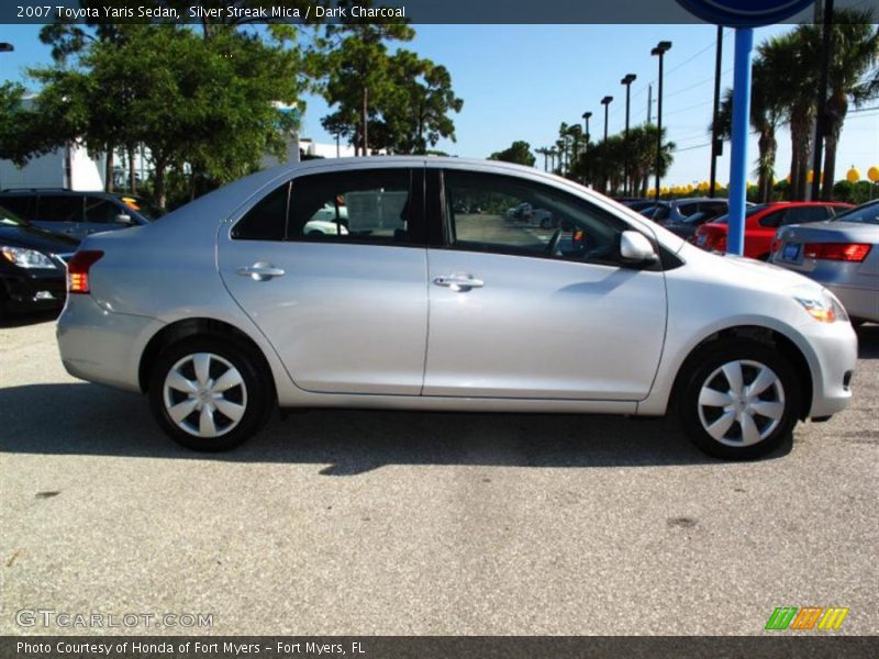 Silver Streak Mica / Dark Charcoal 2007 Toyota Yaris Sedan