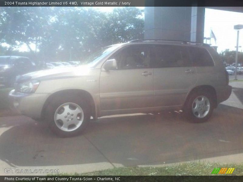 Vintage Gold Metallic / Ivory 2004 Toyota Highlander Limited V6 4WD