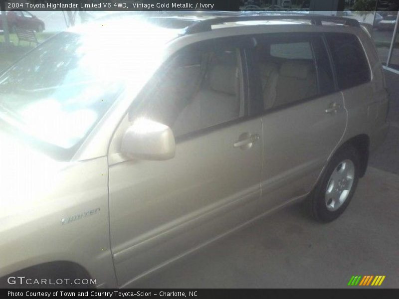 Vintage Gold Metallic / Ivory 2004 Toyota Highlander Limited V6 4WD