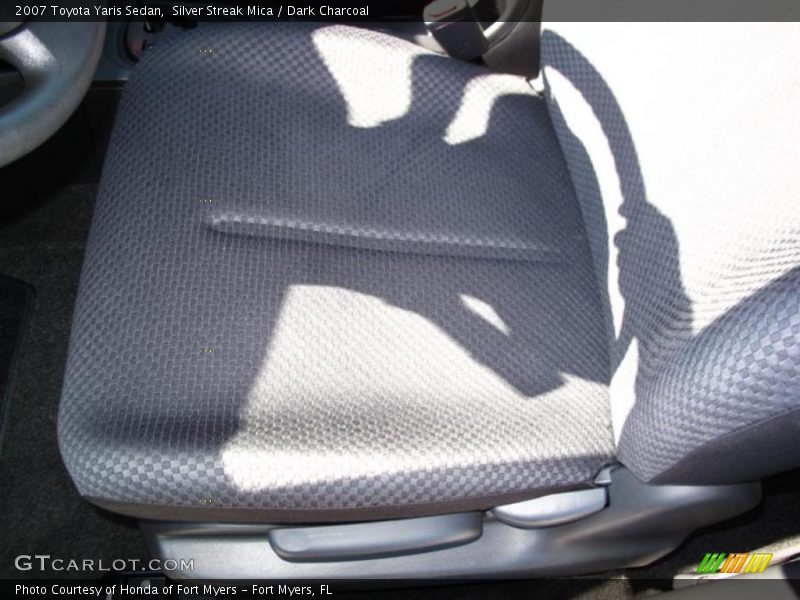 Silver Streak Mica / Dark Charcoal 2007 Toyota Yaris Sedan