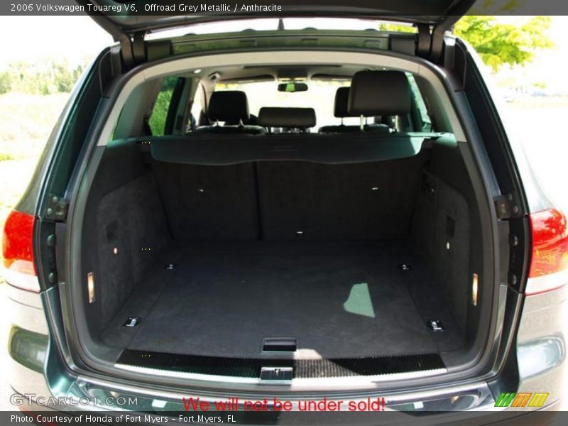 Offroad Grey Metallic / Anthracite 2006 Volkswagen Touareg V6