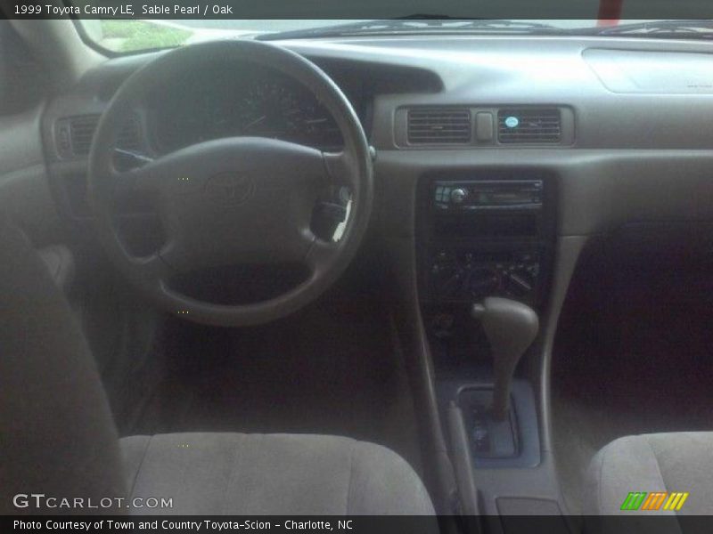 Sable Pearl / Oak 1999 Toyota Camry LE