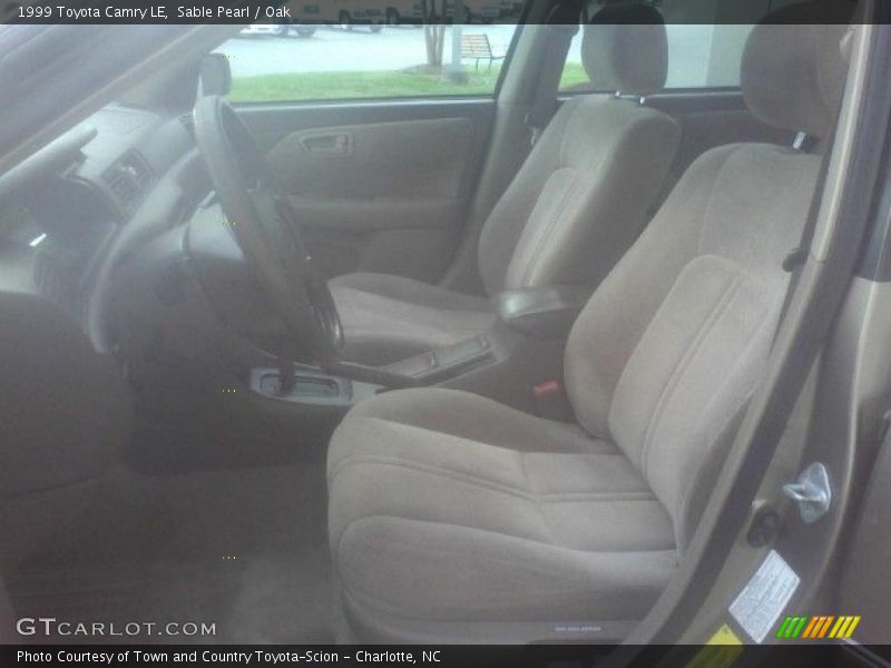Sable Pearl / Oak 1999 Toyota Camry LE