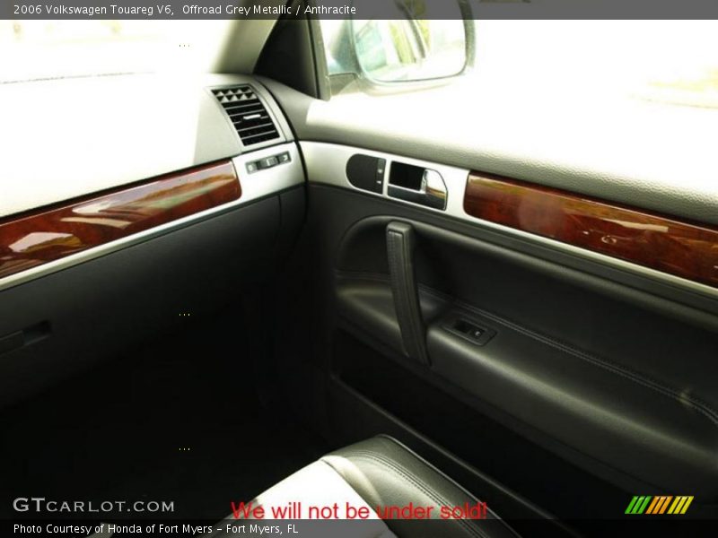 Offroad Grey Metallic / Anthracite 2006 Volkswagen Touareg V6
