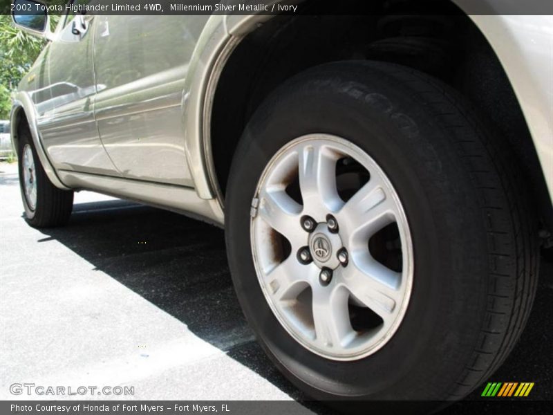 Millennium Silver Metallic / Ivory 2002 Toyota Highlander Limited 4WD